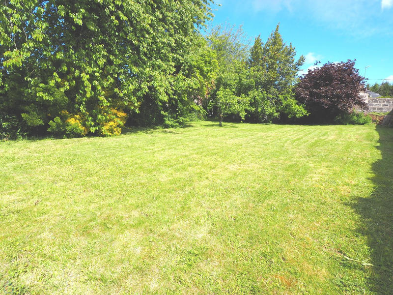 Maison - 248 m² - 8 pièces