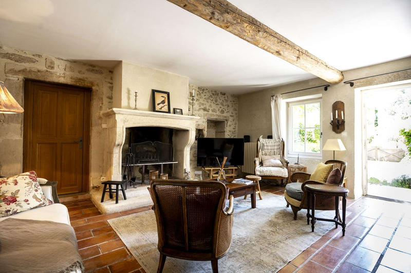 Propriété - 590 m² - 20 pièces