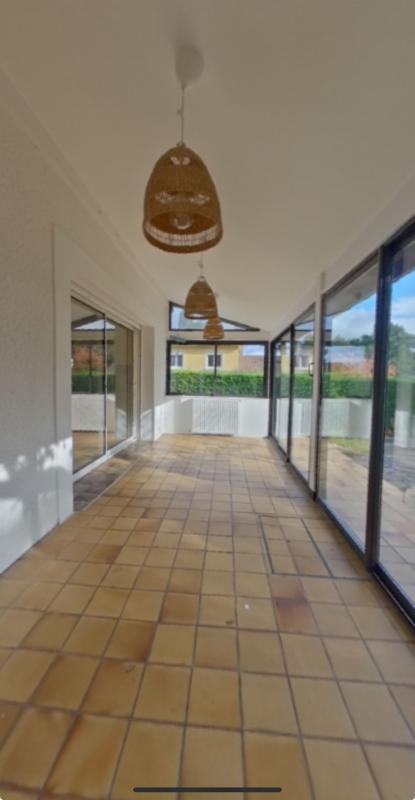 Maison - 214 m² - 5 pièces