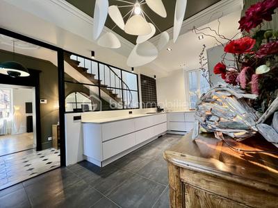 Maison - 148 m² - 7 pièces