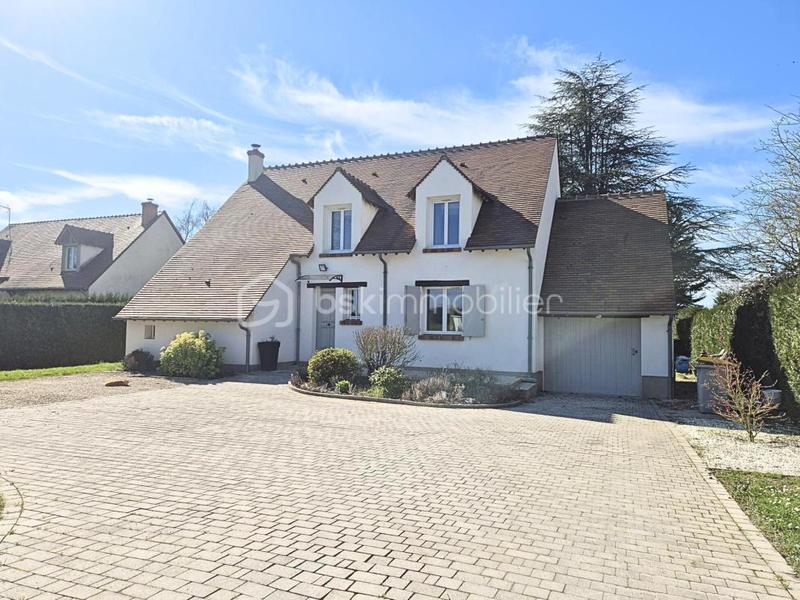 Maison traditionnelle - 136 m² - 6 pièces
