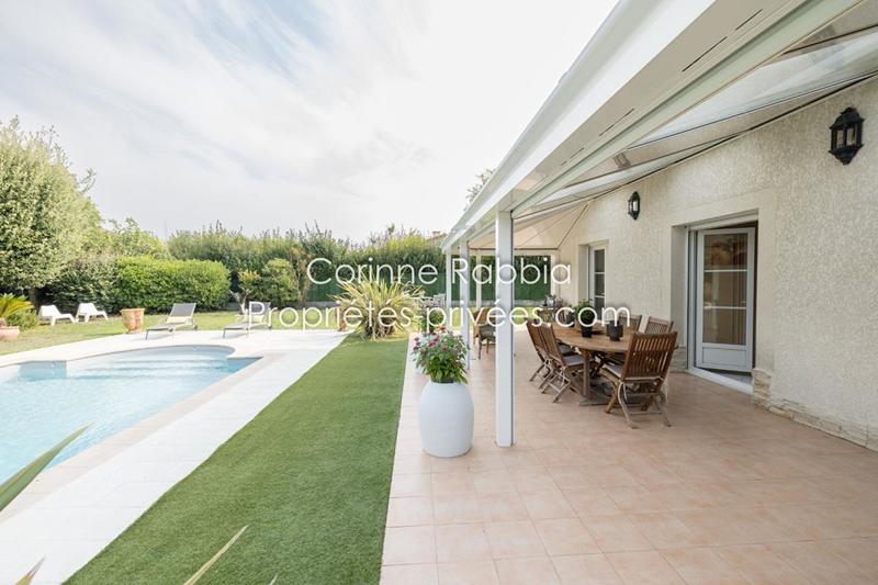 Maison - 190 m² - 8 pièces