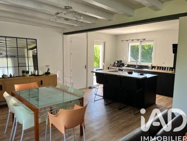 Maison - 127 m² - 5 pièces