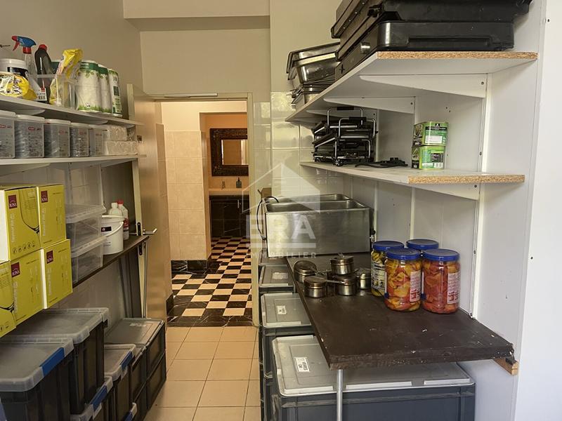 Demeure - 900 m² - 14 pièces