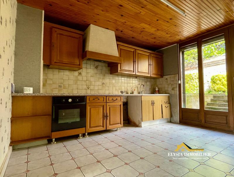 Maison - 95 m² - 6 pièces