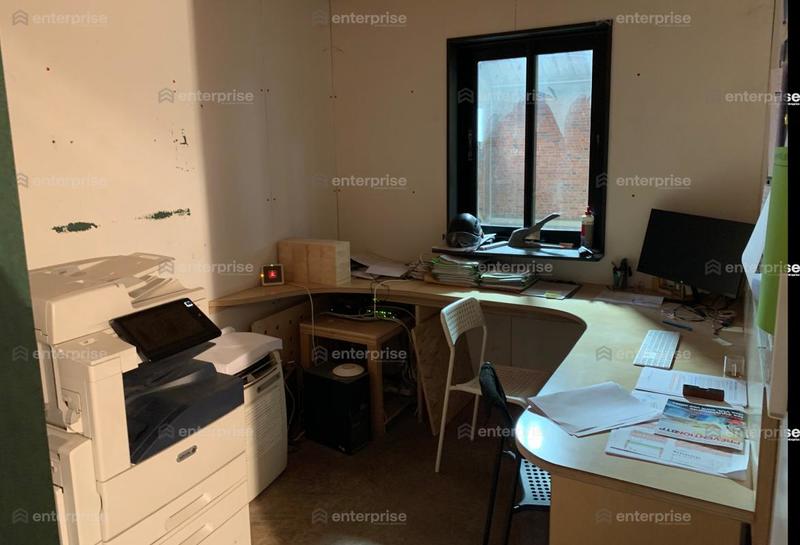 Local d'activité / Entrepôt - 1 300 m²