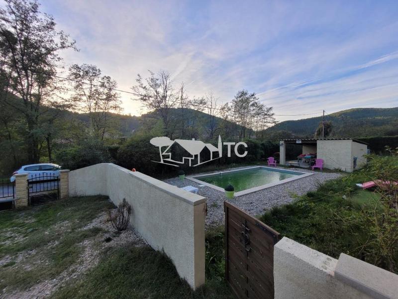 Maison - 108 m² - 4 pièces