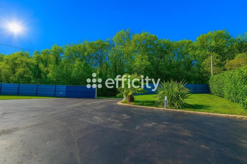 Pavillon - 97 m² - 5 pièces