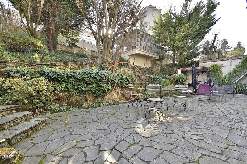 Maison ancienne - 200 m² - 8 pièces