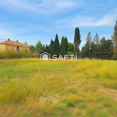 Terrain - 818 m²