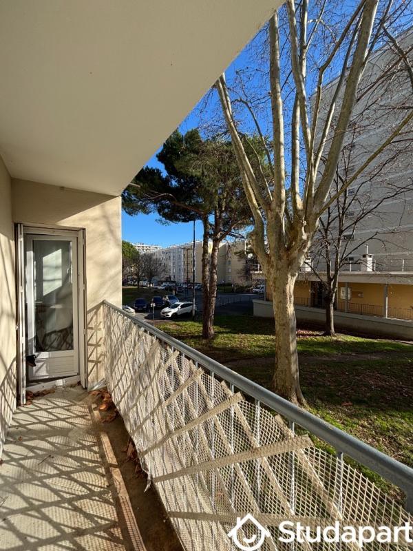 Chambre - 9 m² - 1 pièce