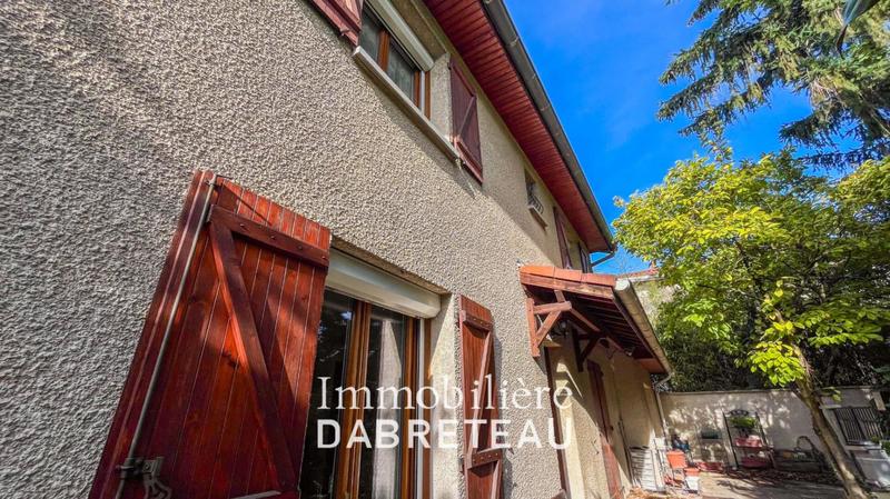 Appartement - 113 m² - 5 pièces