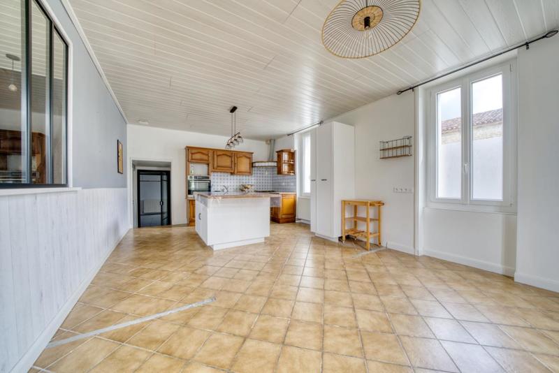 Maison de village - 198 m² - 4 pièces