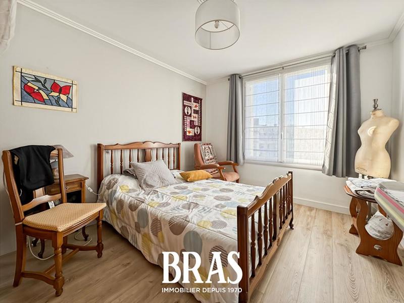 Appartement - 102 m² - 5 pièces