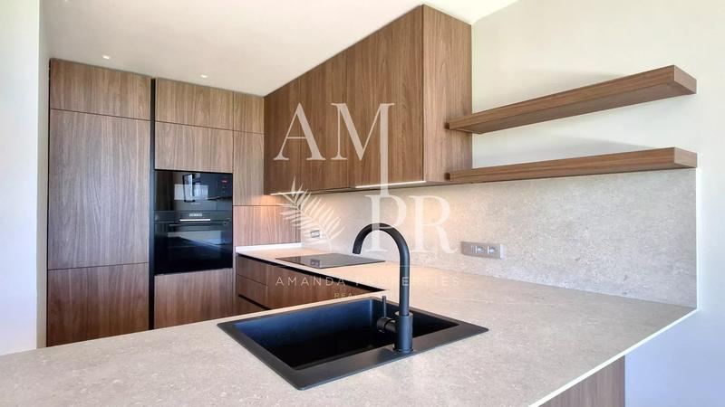 Appartement - 82 m² - 3 pièces