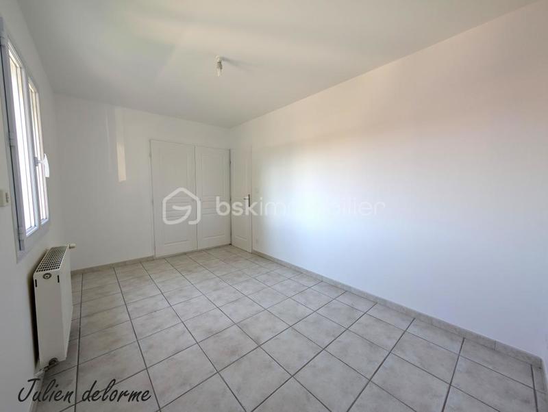 Maison jumelée - 69 m² - 3 pièces