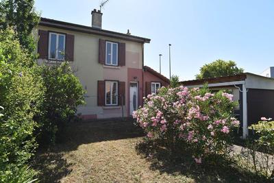Maison - 65 m² - 4 pièces
