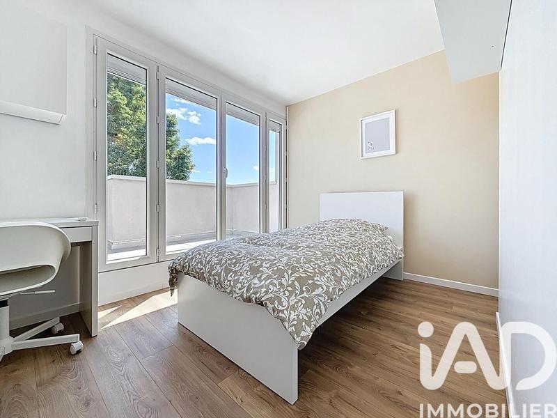 Appartement - 77 m² - 5 pièces