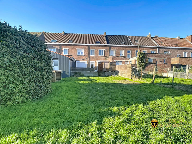 Maison traditionnelle - 202 m² - 7 pièces