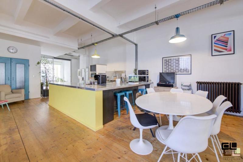 Loft - 255 m² - 2 pièces