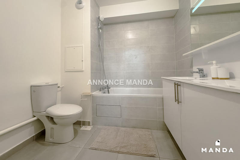 Chambre - 10 m² - 4 pièces