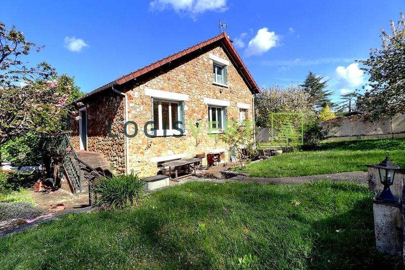 Maison - 134 m² - 8 pièces