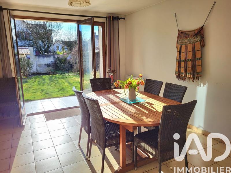 Maison - 180 m² - 8 pièces