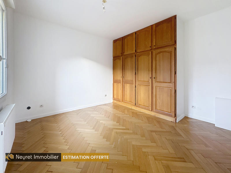 Appartement - 125 m² - 5 pièces