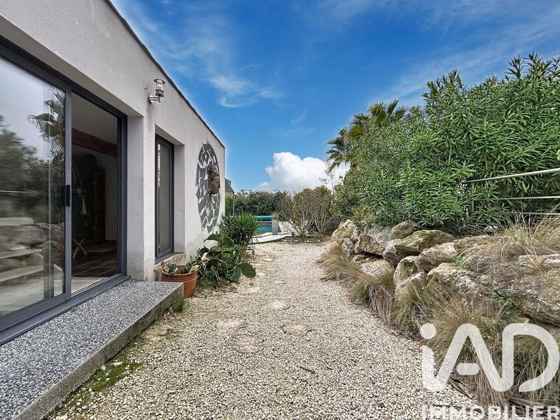 Maison - 270 m² - 9 pièces