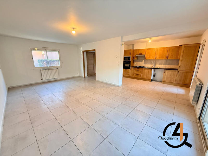 Maison - 111 m² - 5 pièces