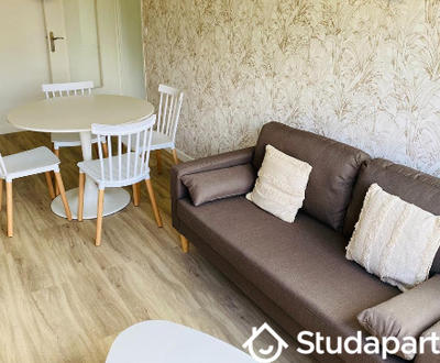 Chambre - 12 m² - 1 pièce