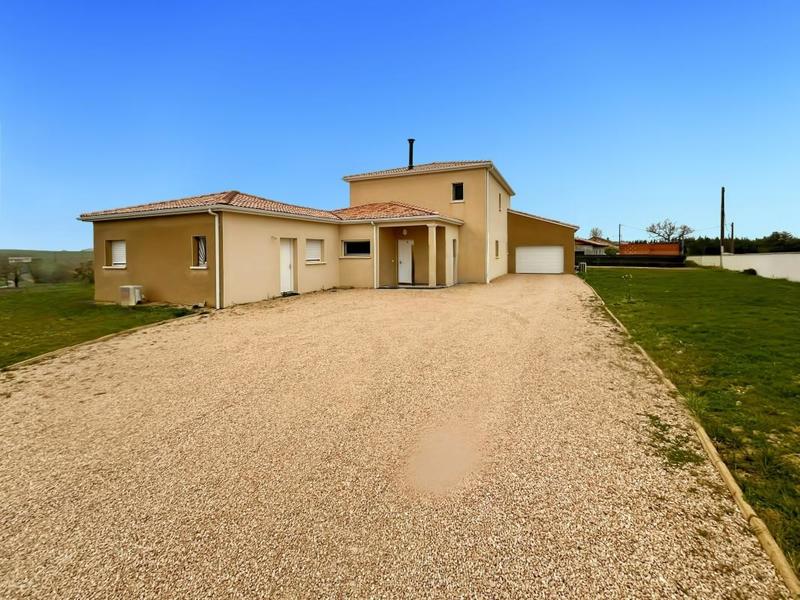Maison - 186 m² - 7 pièces