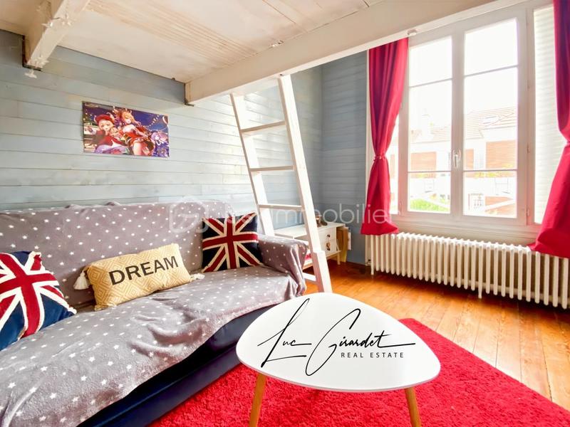 Maison traditionnelle - 170 m² - 6 pièces