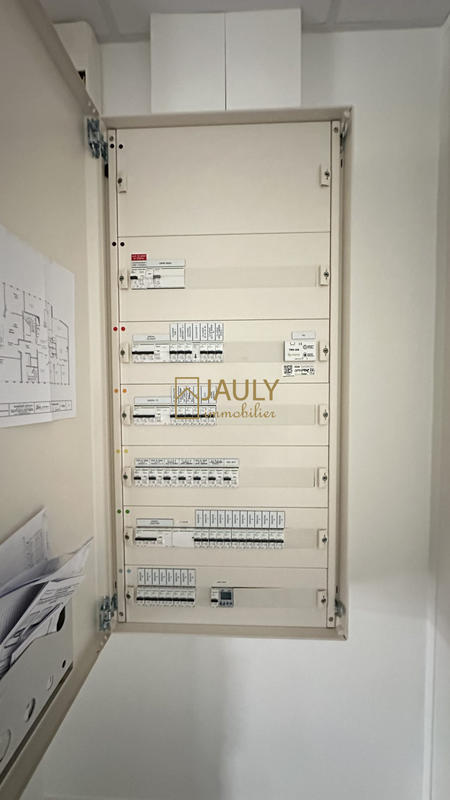 Bureau - 254 m² - 9 pièces