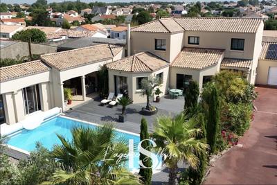 Villa - 202 m² - 7 pièces