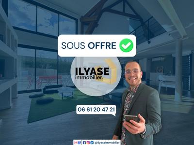 Maison - 273 m² - 8 pièces