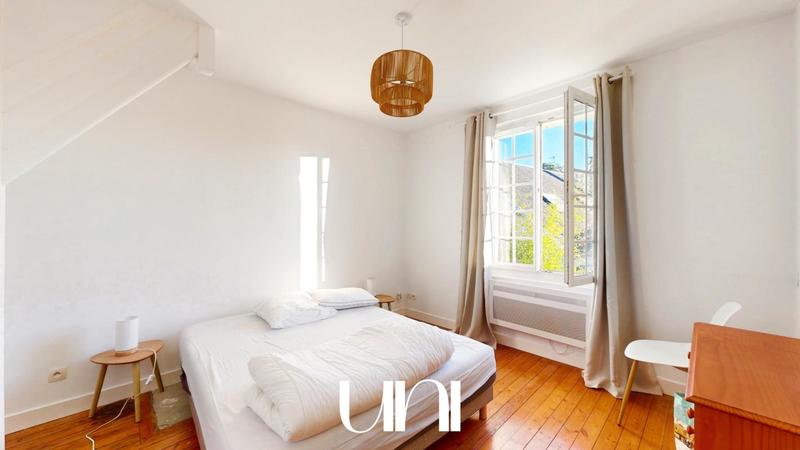 Maison - 158 m² - 7 pièces