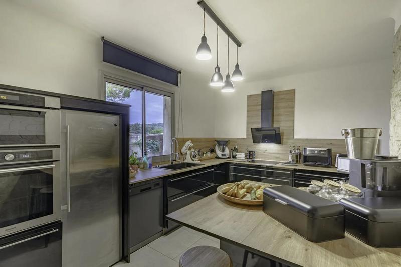 Demeure - 340 m² - 11 pièces