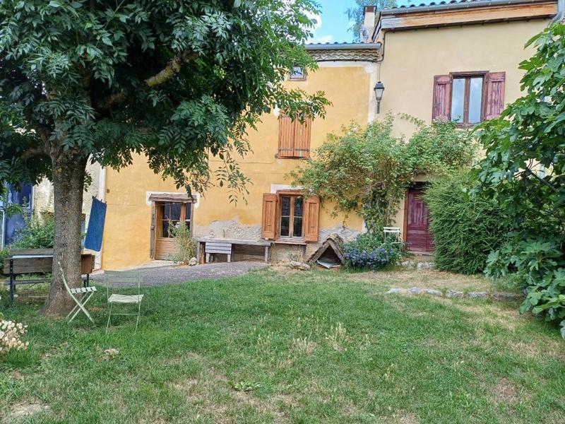 Maison de campagne - 250 m² - 9 pièces