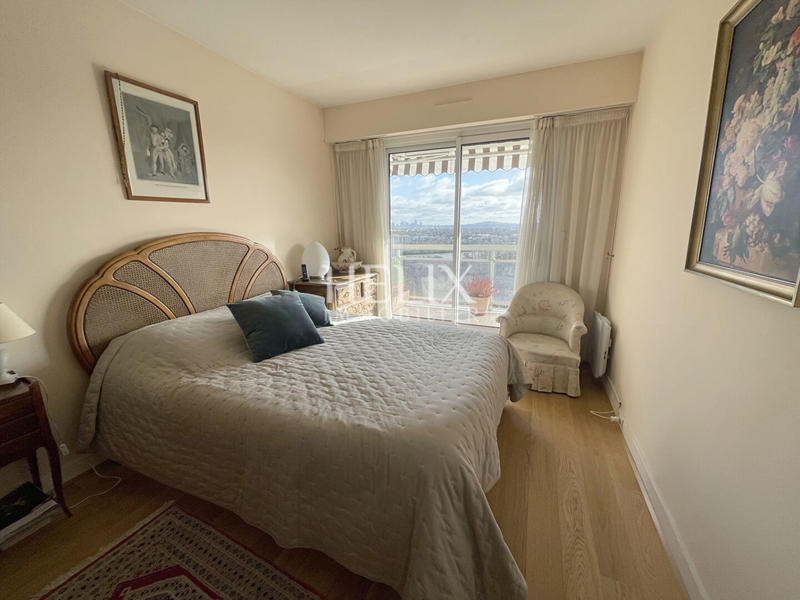 Appartement - 97 m² - 5 pièces