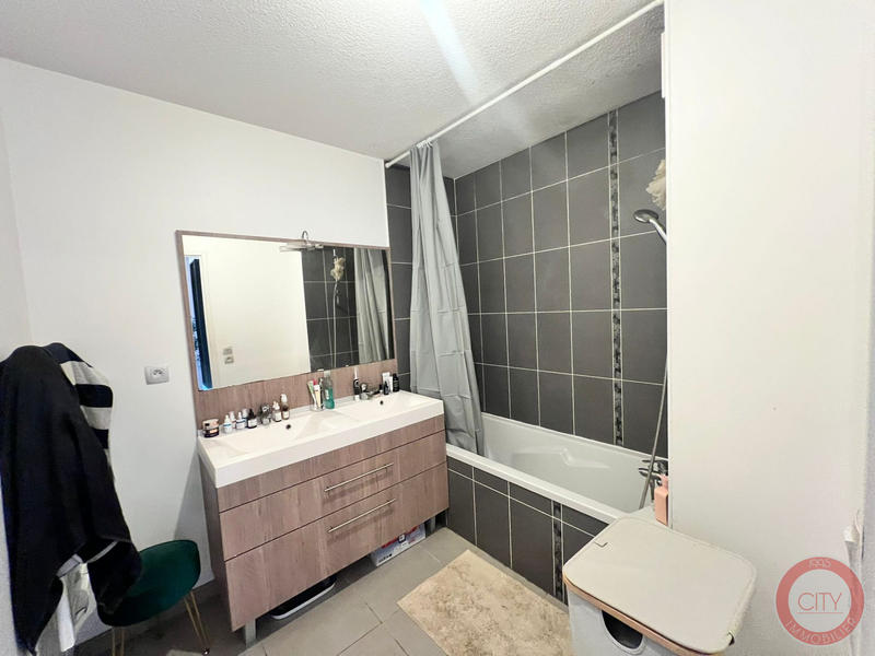 Appartement - 61 m² - 3 pièces