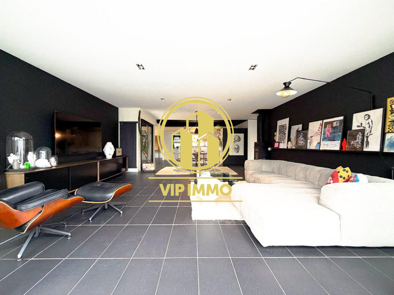 Maison - 137 m² - 6 pièces