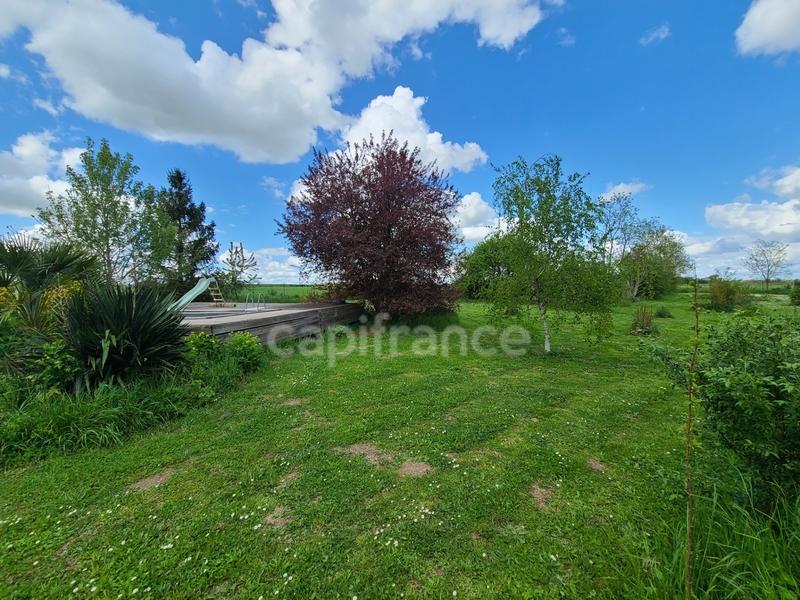 Maison - 244 m² - 8 pièces