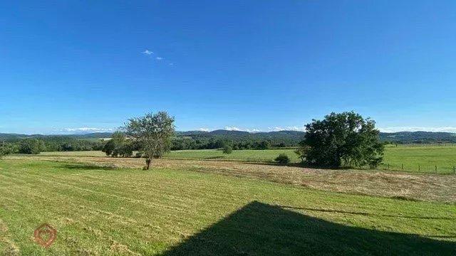 Propriété - 130 m² - 6 pièces