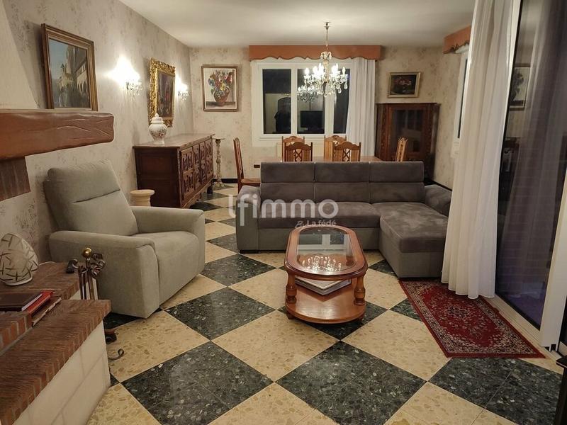 Maison - 102 m² - 5 pièces