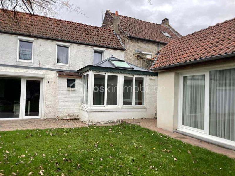 Demeure - 218 m² - 5 pièces