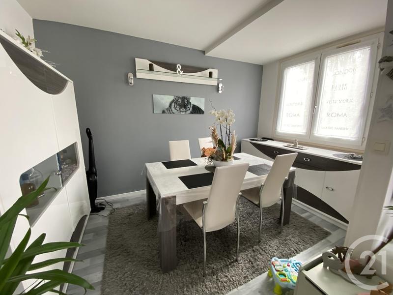 Appartement - 63 m² - 4 pièces