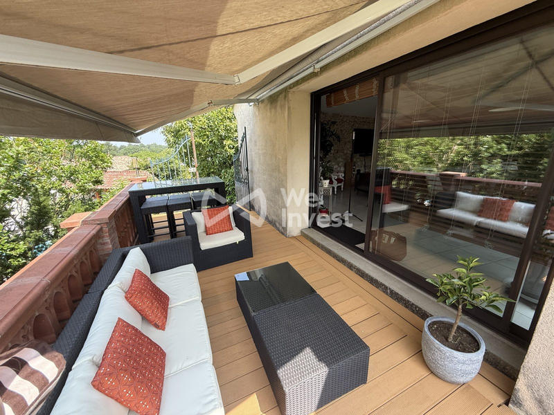 Maison - 269 m² - 9 pièces