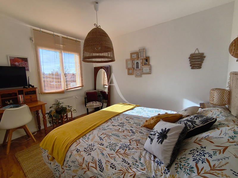 Maison - 187 m² - 7 pièces