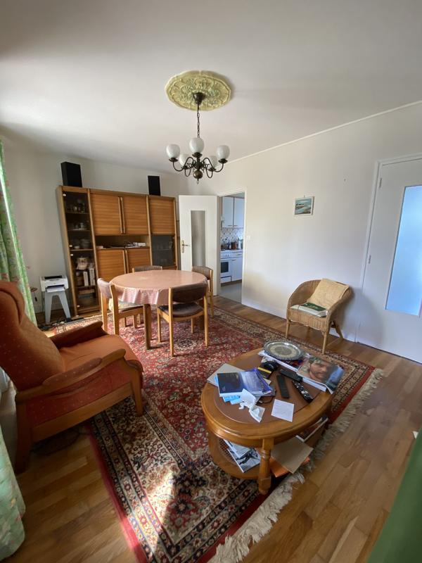 Maison - 87 m² - 8 pièces